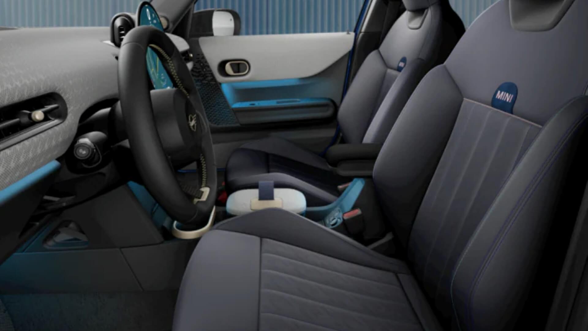 2026 MINI Cooper 4 Door Technology - Feature Image