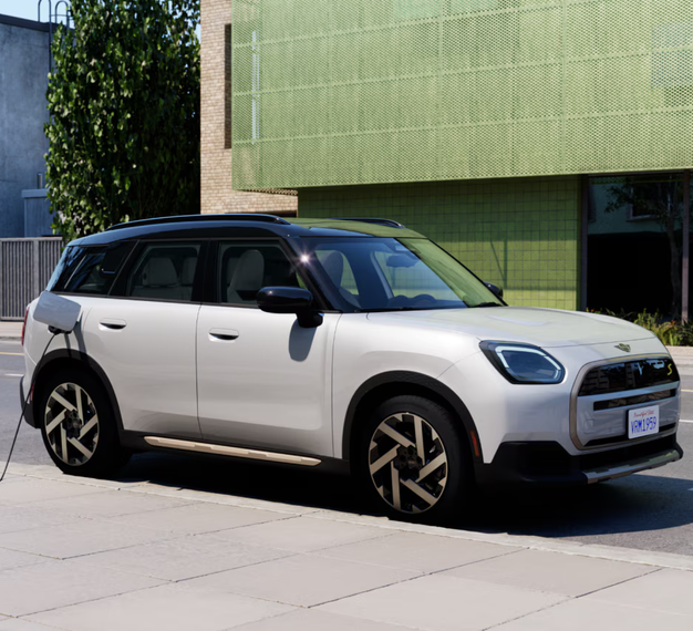 2026 Mini Countryman SE All4 Performance Feature