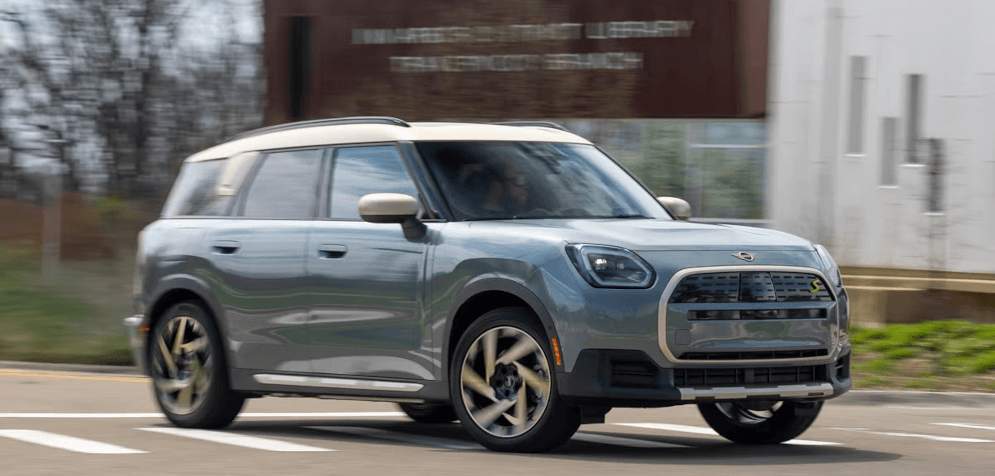 2026 MINI Countryman SE ALL4 Signature Plus - Feature Image