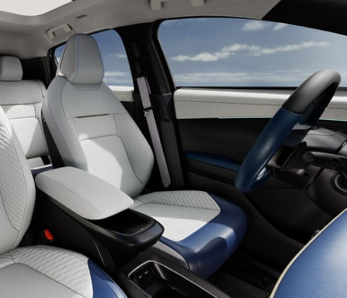 2026 Nissan LEAF Technology - Feature Image