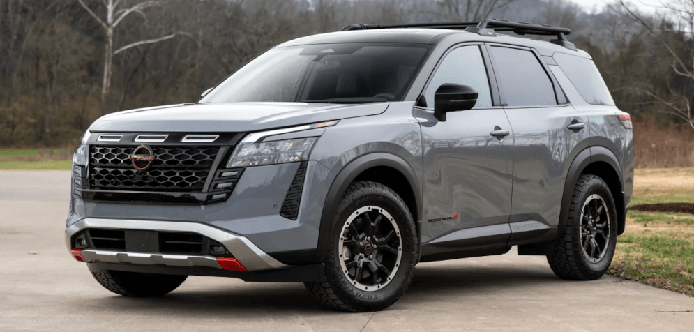2026 Nissan Pathfinder SV Trim