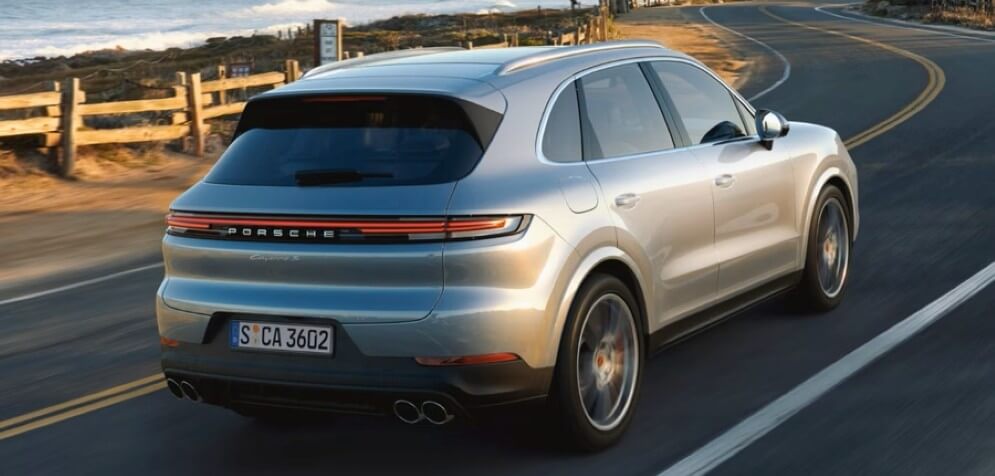 2026 Porsche Cayenne With Porsche Dynamic Chassis Control - Feature Image
