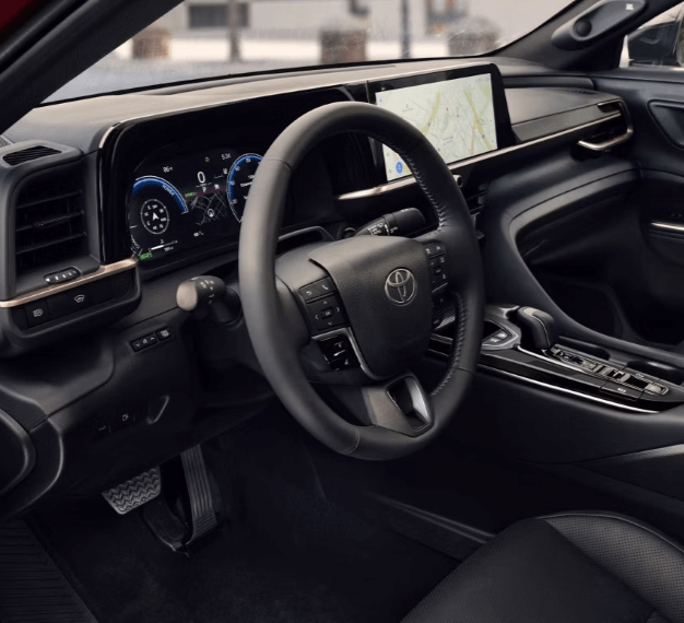 2026 Toyota Crown Technology - Feature Image