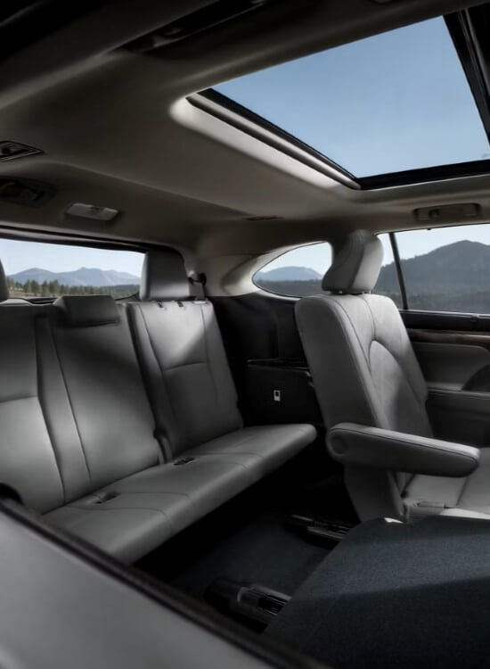 2026 Toyota Highlander Interior Exterior Design - Feature Image