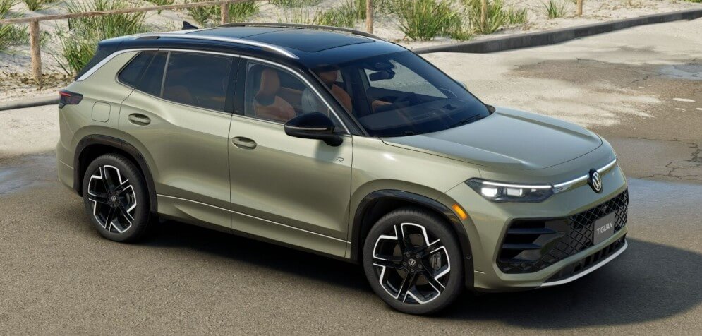 2026 Volkswagen Tiguan SEL R-Line Turbo In Avocado Green Metallic Deep Black Pearl - Feature Image
