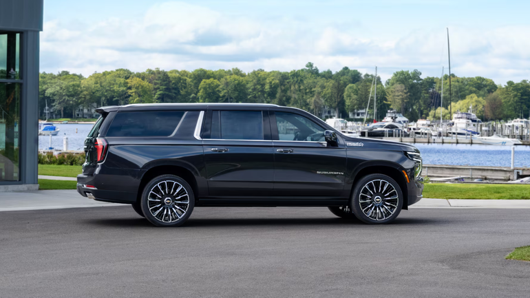 2027 Chevrolet Suburban High Country In Black Feature