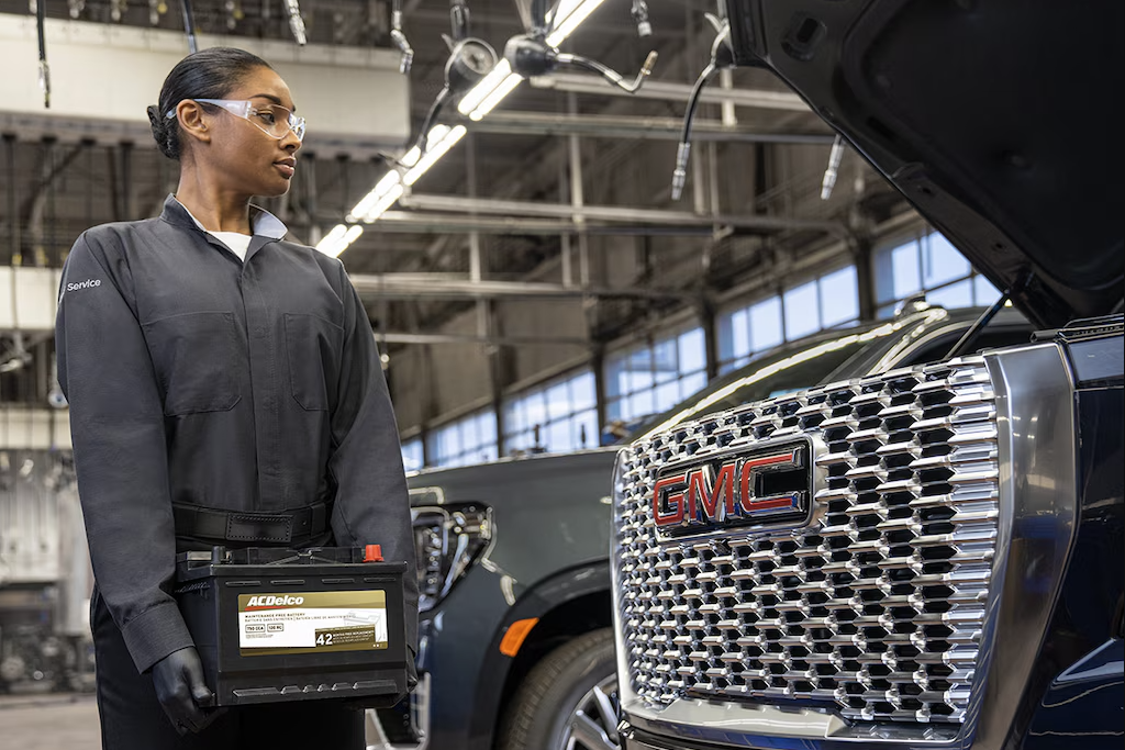 Buick GMC battery replacement Feature