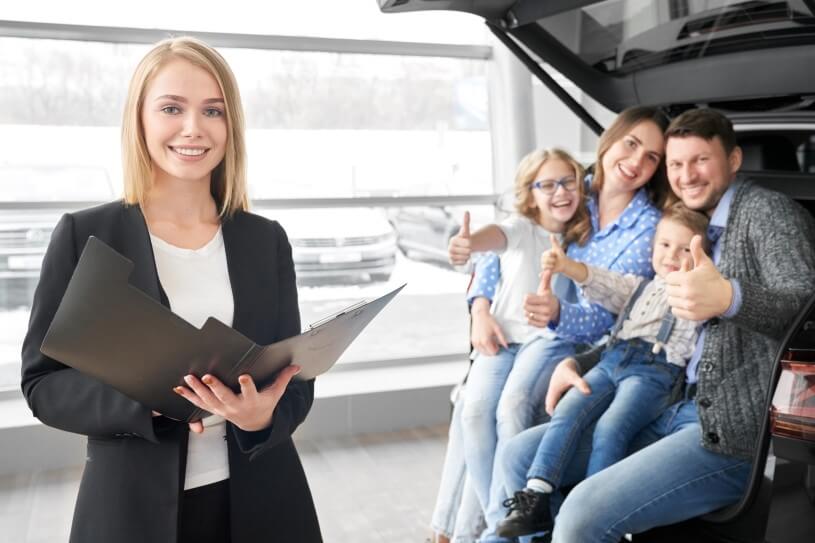 Car Lifestyle - Family Buying Car