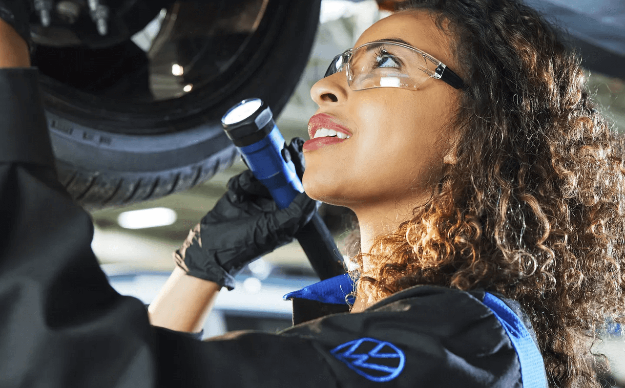 VW Technician Under Vehicle Service Feature